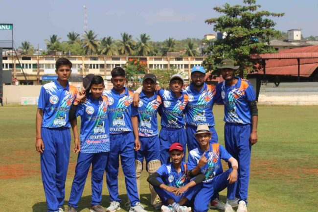 IMG_8318 Cricket coach guiding players at T20CCL selection camp