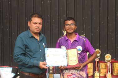 Young player showing certificate