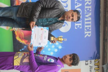 Certificate distribution